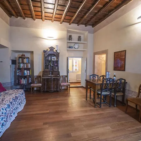 Campo De Fiori Unique 2 Bedroom